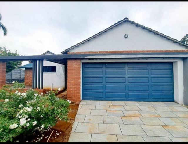 3 BEDROOM HOUSE FOR SALE IN HEUWELOORD